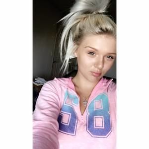 Meet your Posher, Sabrina